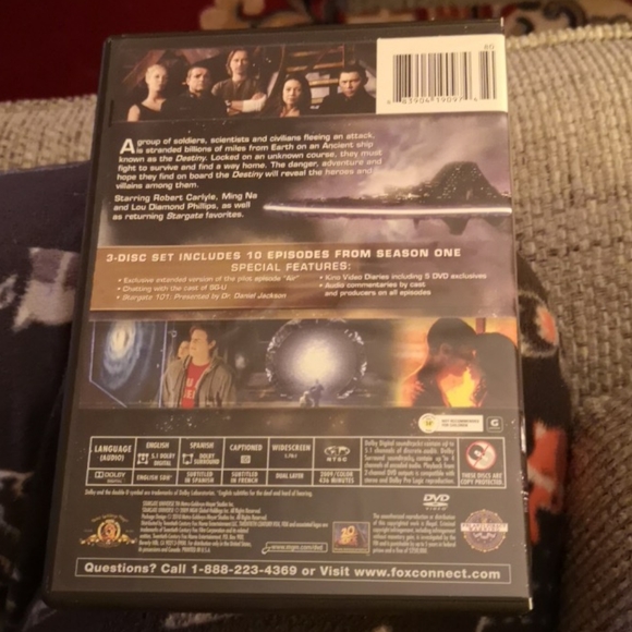 Season 1 Stargate Universe dvd - Picture 3 of 4